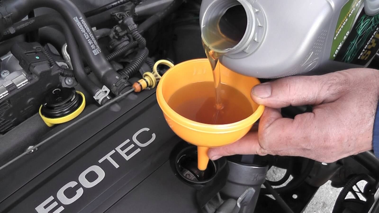 کم کردن روغن موتور